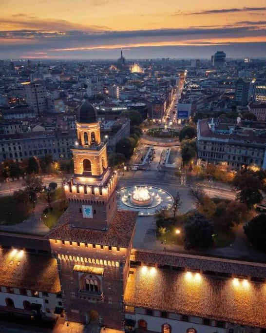 Isola - Garibaldi Lovely Apt. With Netflix And Wifi Milano Esterno foto